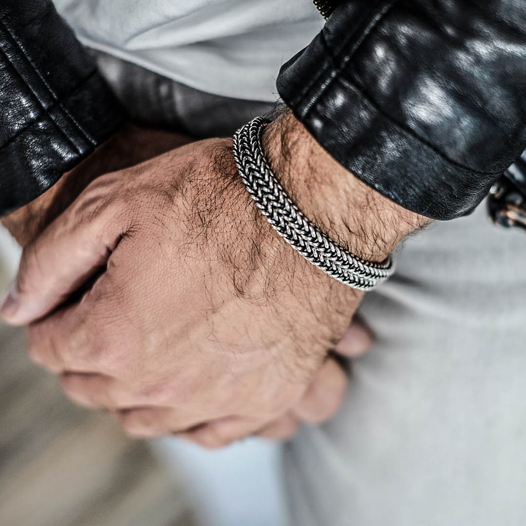 waarheid Inwoner Vuilnisbak Top 5 Zilveren armband heren van SILK Jewellery